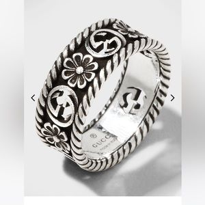 Interlocking G silver ring